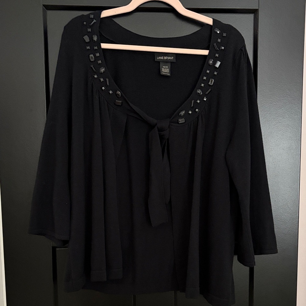 Lane Bryant Black Studded Cropped Cardigan Wrap.  3/4 Bell Sleeve. Size 18/20.
